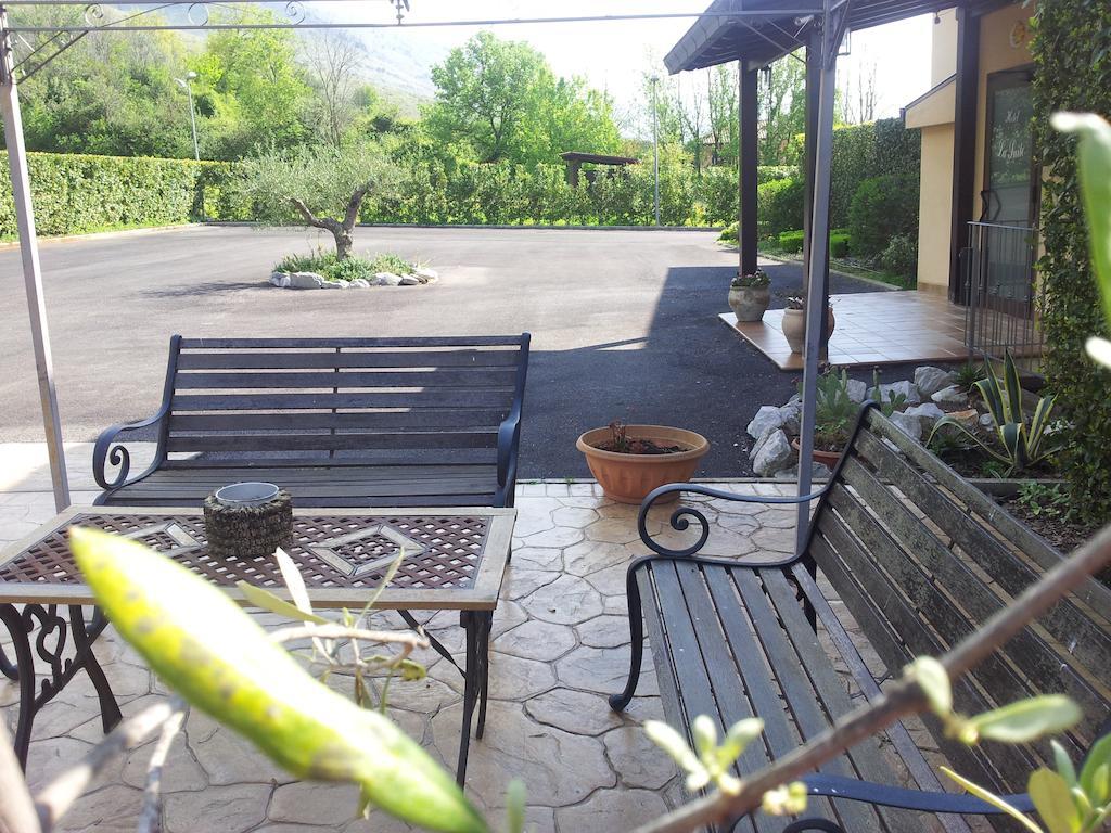 Hotel Piscina La Suite Prossedi Exterior foto
